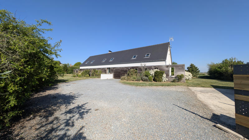 Maison - 208 m² - 5 pièces