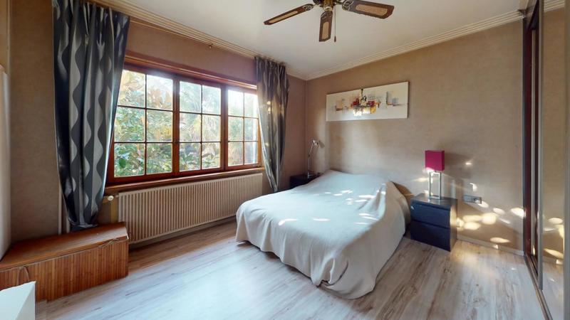 Maison - 210 m² - 7 pièces