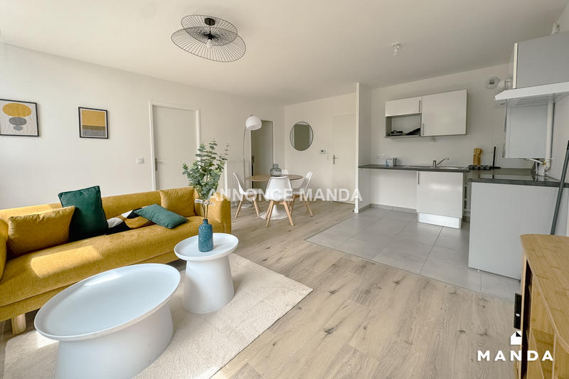 Chambre - 10 m² - 4 pièces