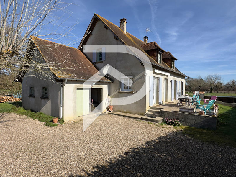 Maison - 160 m² - 6 pièces