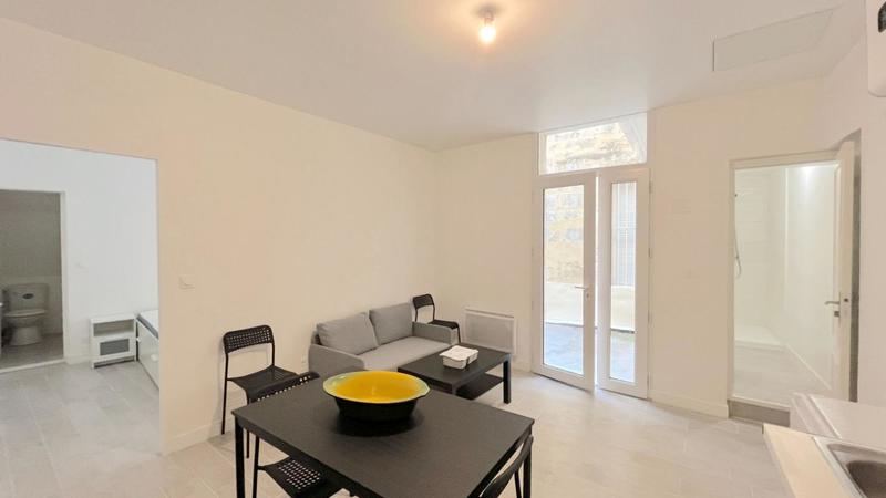 Immeuble - 91 m² - 6 pièces