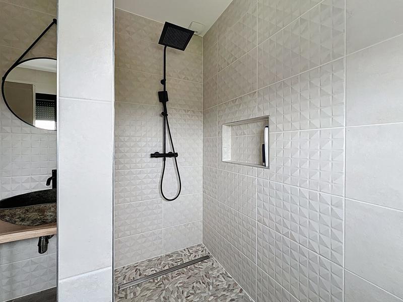 Maison contemporaine - 136 m² - 7 pièces