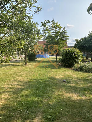 Maison - 236 m² - 8 pièces