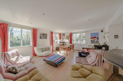 Maison - 165 m² - 6 pièces