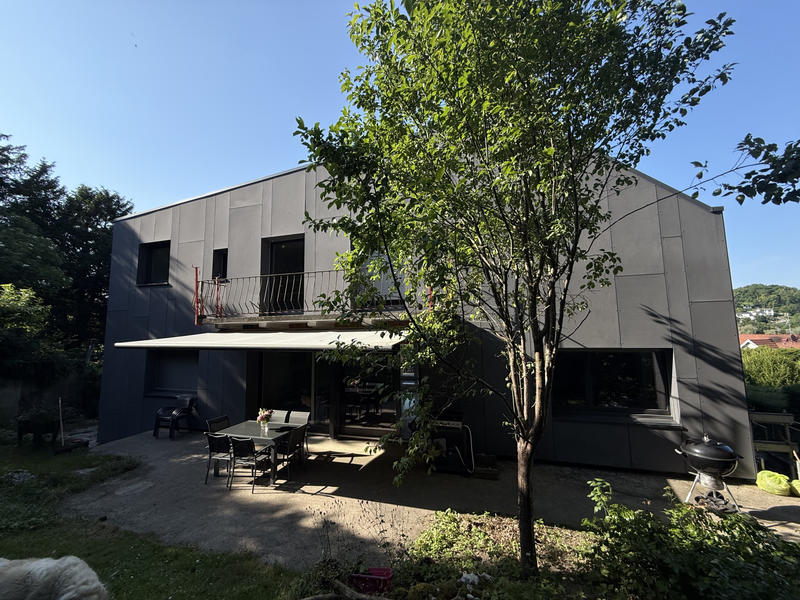 Maison - 240 m² - 7 pièces