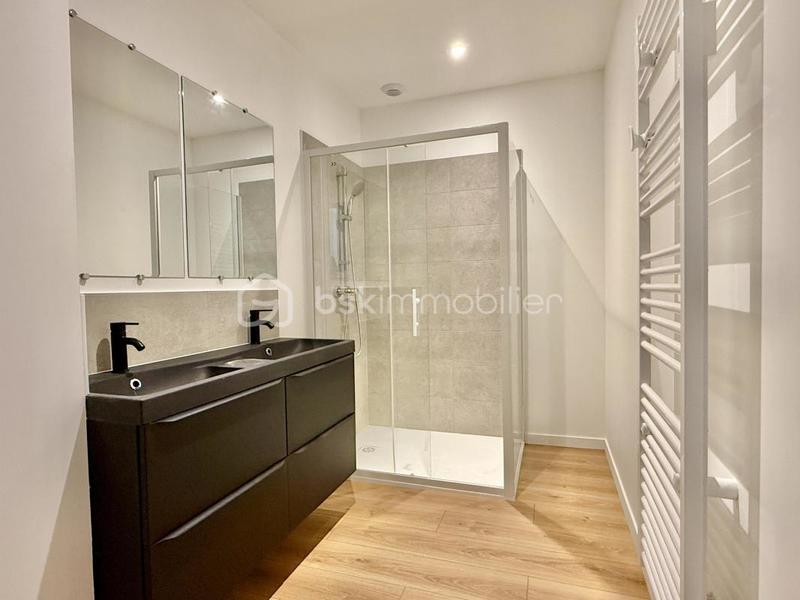 Appartement - 77 m² - 3 pièces