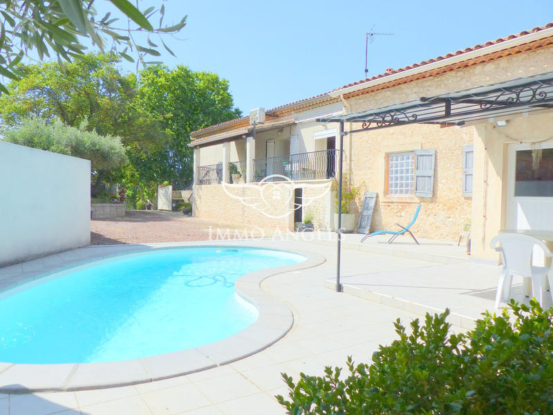 Maison - 98 m² - 4 pièces