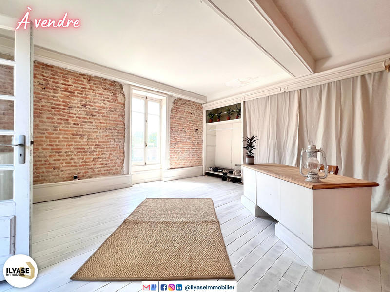 Maison - 356 m² - 11 pièces