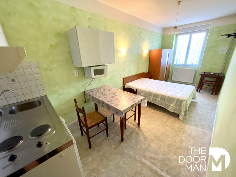 Immeuble - 230 m² - 14 pièces