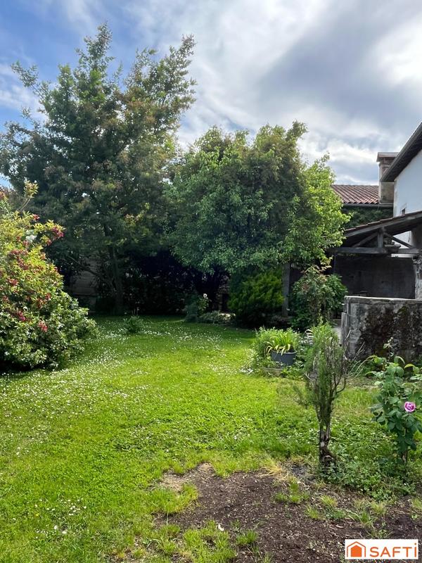 Maison - 185 m² - 7 pièces