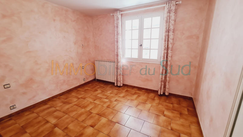 Maison - 220 m² - 8 pièces