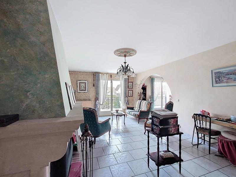 Maison - 200 m² - 6 pièces