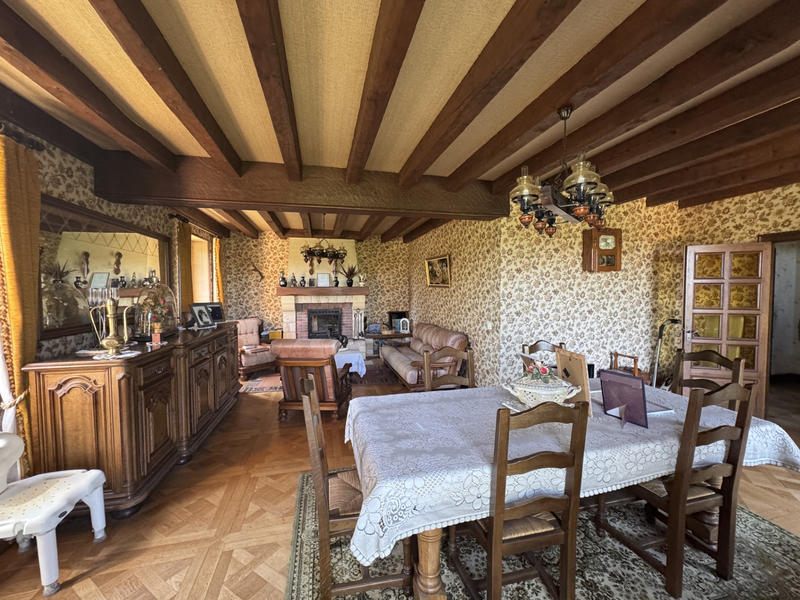 Maison - 175 m² - 8 pièces
