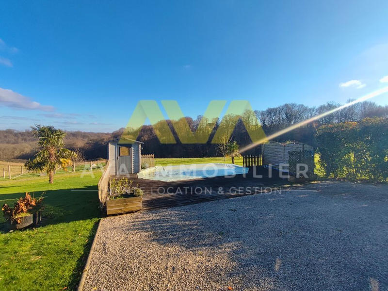 Propriété - 264 m² - 8 pièces