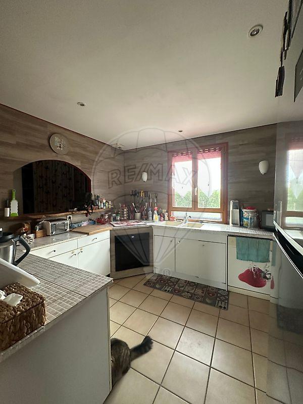 Maison - 91 m² - 4 pièces