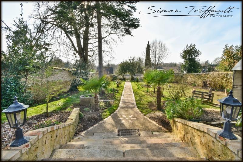 Maison - 246 m² - 10 pièces