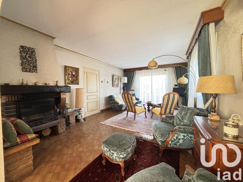 Maison - 200 m² - 7 pièces