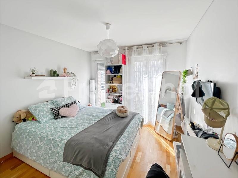 Appartement - 100 m² - 5 pièces