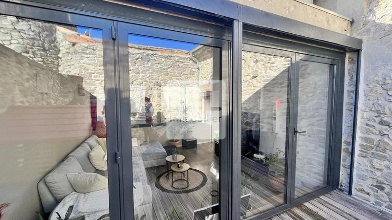 Maison de village - 210 m² - 7 pièces