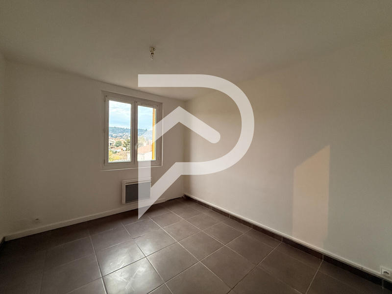 Appartement - 74 m² - 4 pièces