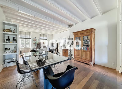 Maison - 190 m² - 8 pièces