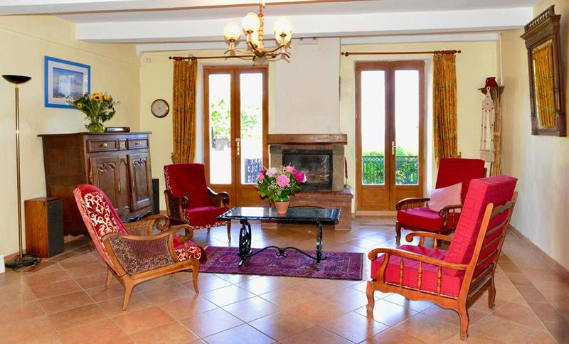 Propriété - 366 m² - 11 pièces