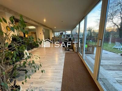 Maison - 170 m² - 5 pièces