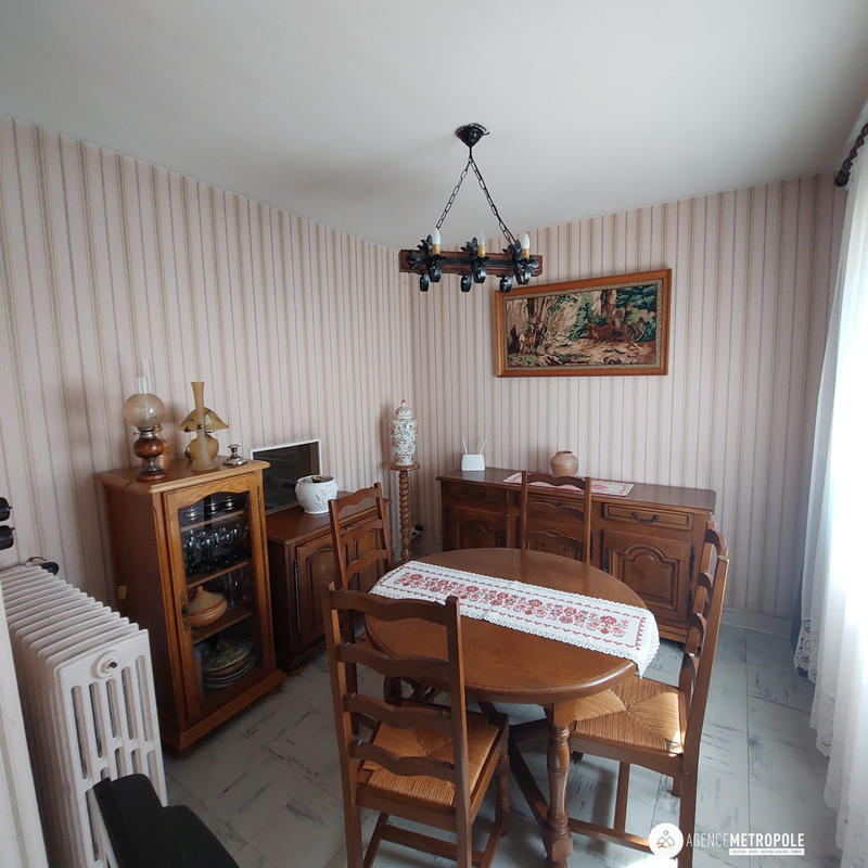 Maison - 93 m² - 5 pièces