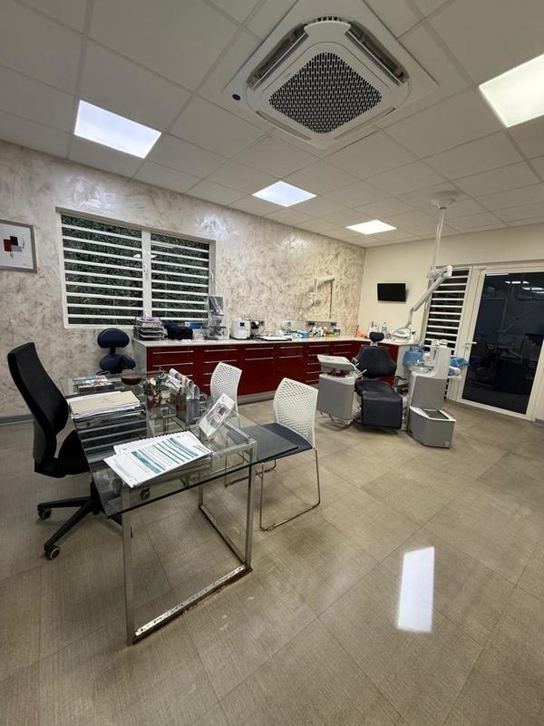 Bureau - 398 m² - 5 pièces