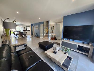 Maison - 155 m² - 6 pièces