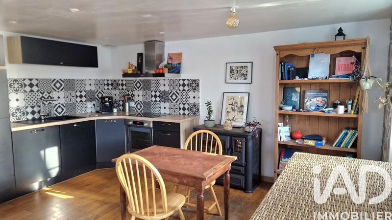 Maison - 100 m² - 3 pièces