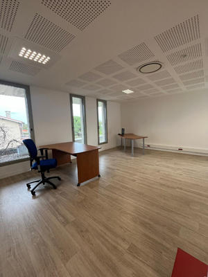 Bureau - 12 m² - 1 pièce