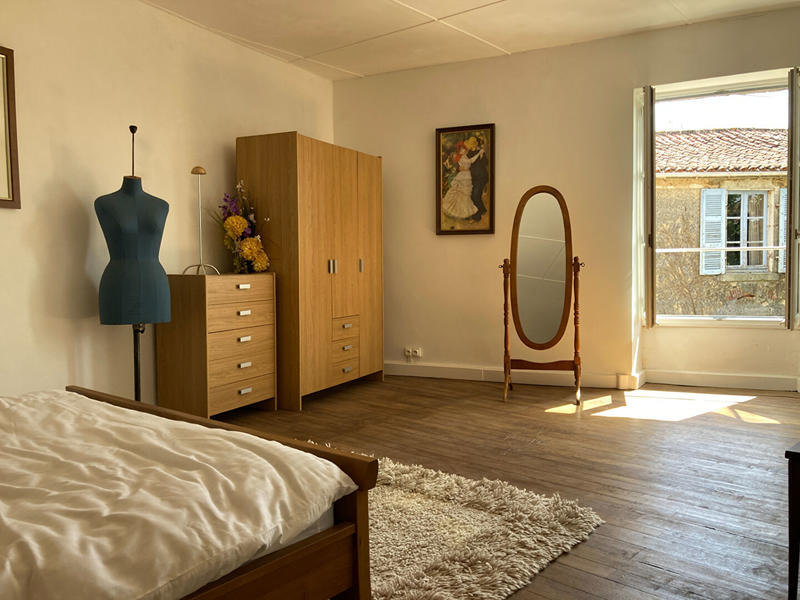 Maison - 208 m² - 6 pièces