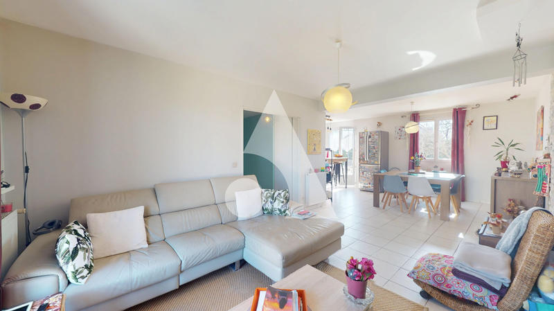 Maison - 140 m² - 7 pièces