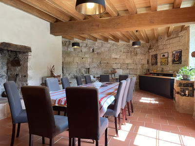 Maison de village - 523 m² - 10 pièces