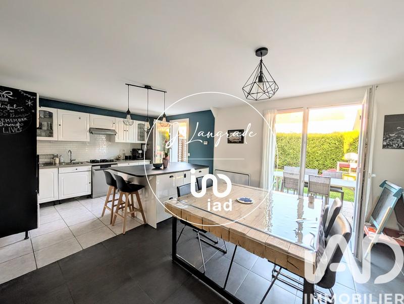 Maison - 90 m² - 5 pièces