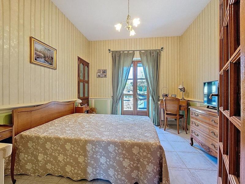 Maison - 178 m² - 8 pièces