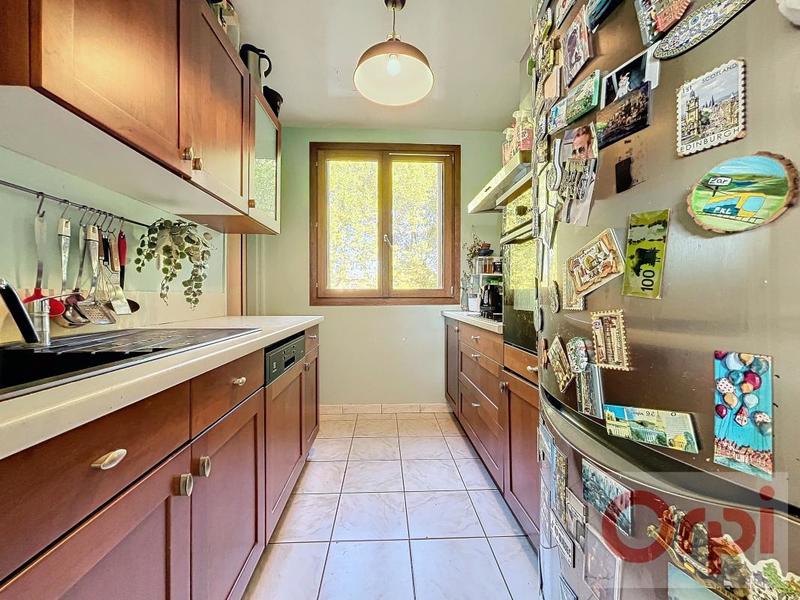 Appartement - 83 m² - 5 pièces