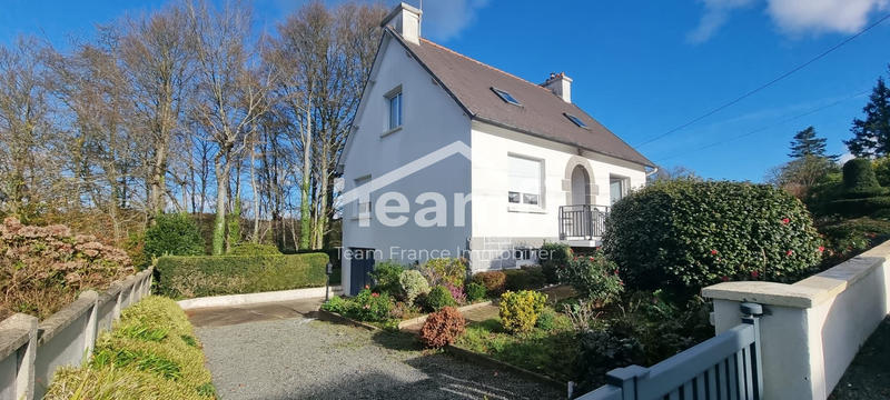 Maison - 97 m² - 5 pièces