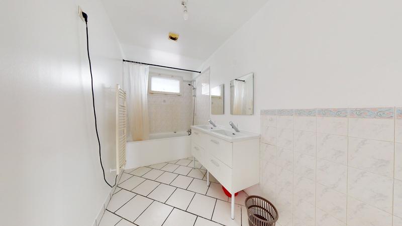 Appartement - 77 m² - 4 pièces