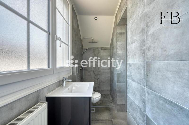 Maison - 150 m² - 7 pièces