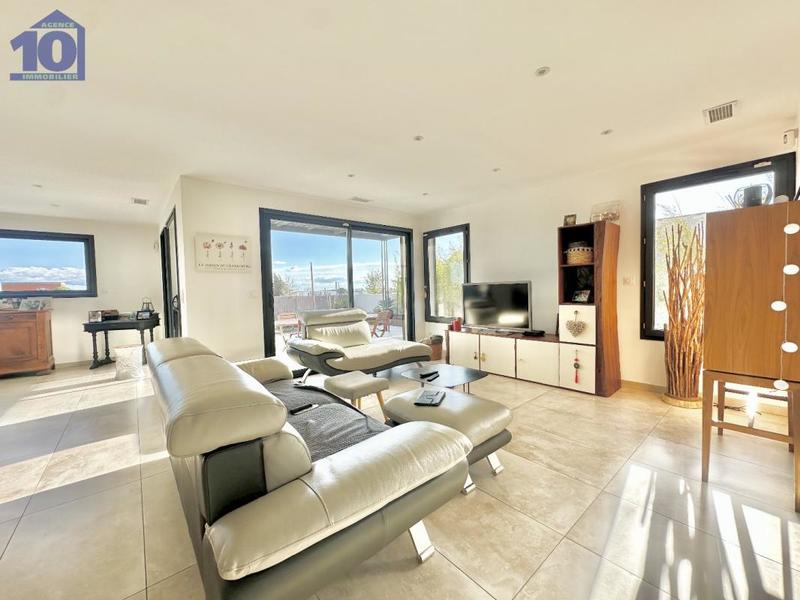 Villa - 150 m² - 4 pièces