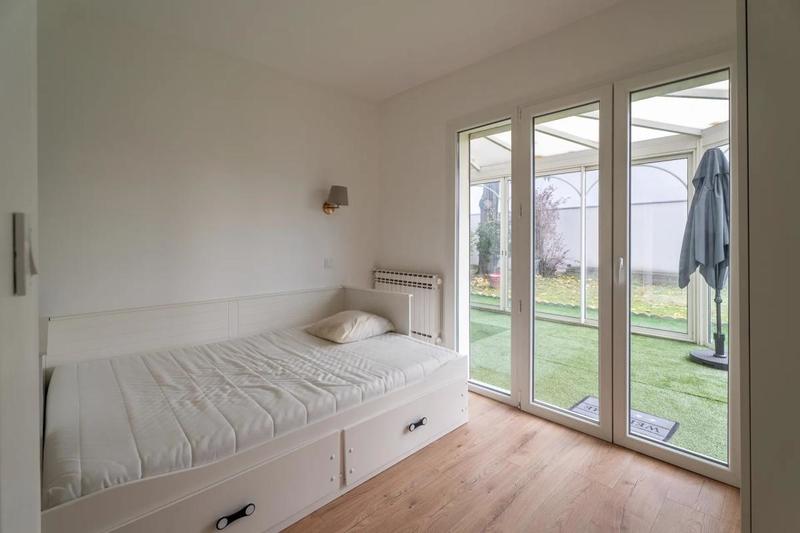 Maison - 220 m² - 10 pièces