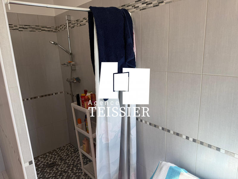 Maison - 184 m² - 5 pièces