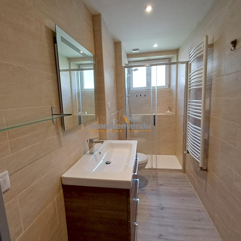 Appartement - 75 m² - 4 pièces