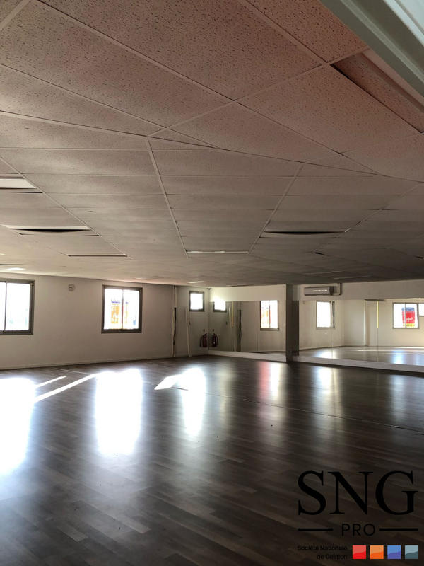 Local commercial - 795 m²