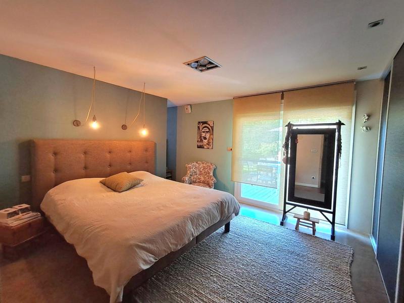 Maison - 187 m² - 7 pièces