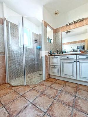 Maison - 103 m² - 5 pièces