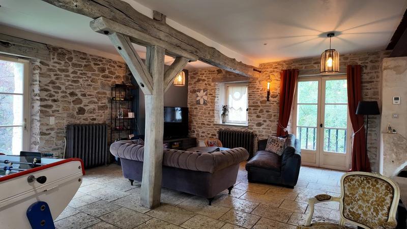 Maison - 545 m² - 13 pièces