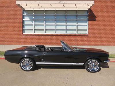 Ford Mustang cabriolet v8 full option